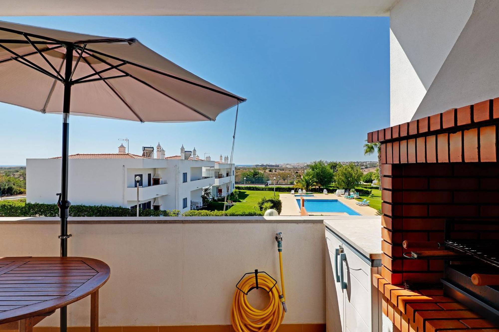 Pera Secret Garden 1 And Pool By Homing Daire Dış mekan fotoğraf